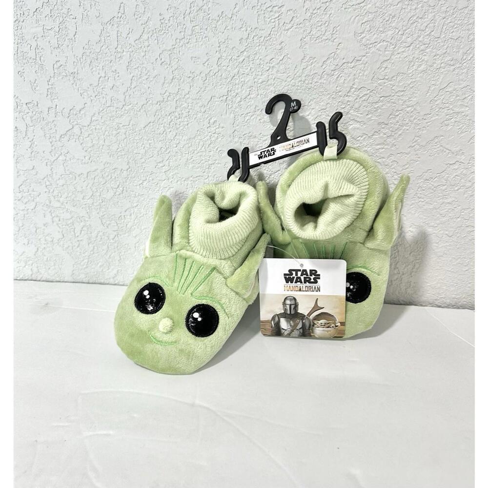 Disney Star Wars Baby Grogu/Yoda Green Slippers Size M 7-8 The Mandalorian New - Picture 2 of 7
